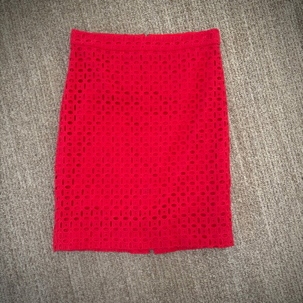 J. Crew No. 2 Eyelet Pencil Skirt in Red Chili, Size 4 - Picture 4 of 12